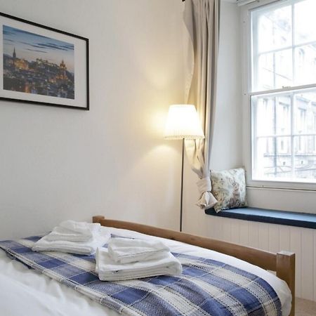 Two Bedroom Flat By Royal Mile! Edynburg Zewnętrze zdjęcie